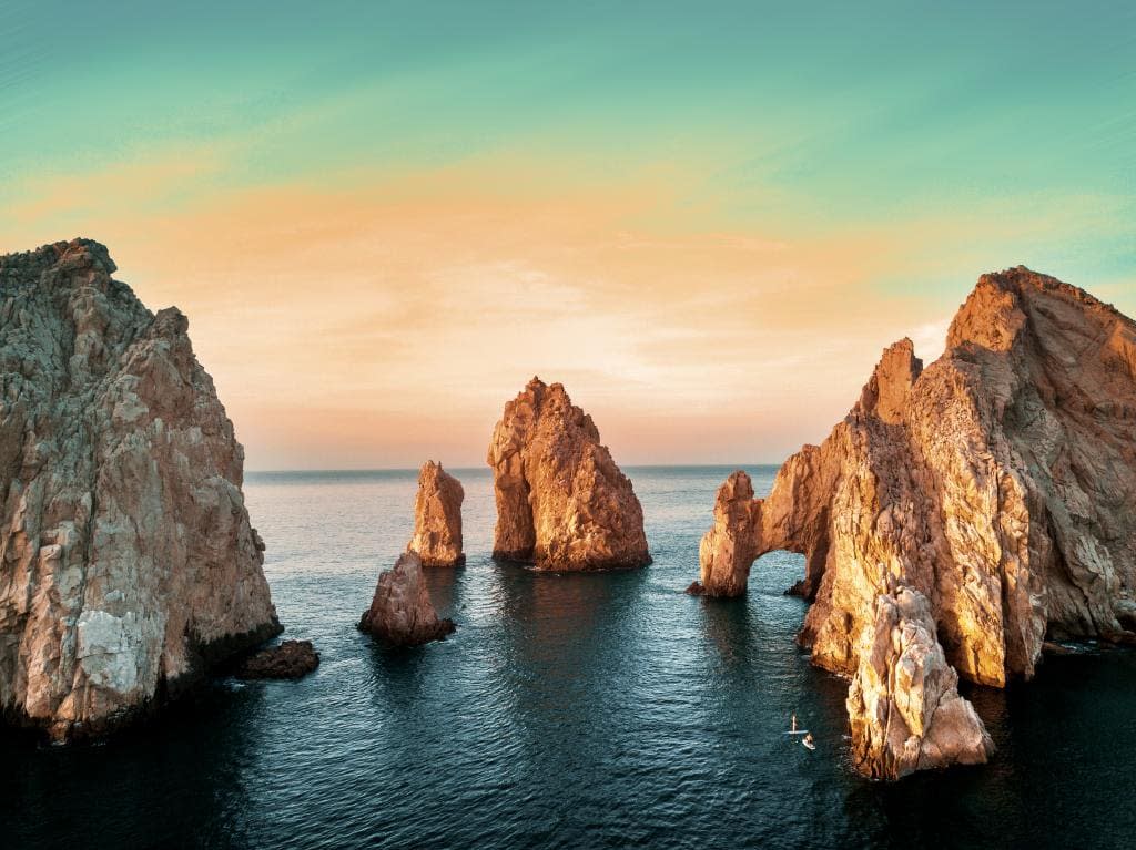 TOUR EL ARCO